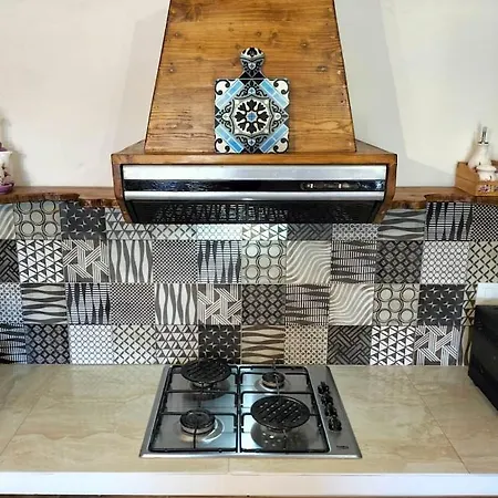 Dammuso Pietra Viva Nyaraló *